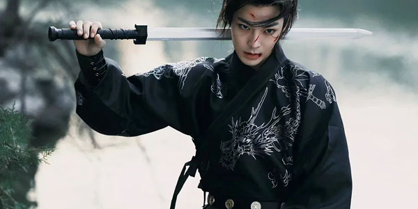 Could the Ancient People Carry Swords When Going Out? - Different Dynasties (Part 1)