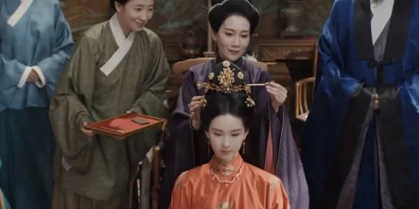 Finally! A Costume Drama Revives the Ancient Hairpin Wearing Rite