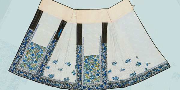 The Past and Present of the Mamian Skirt