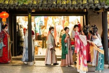 What Does Hanfu Symbolize?