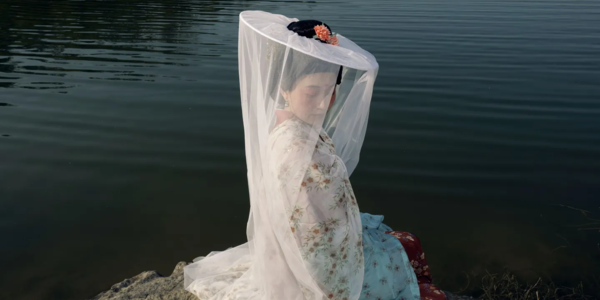 How Can Tourists Look Great in Hanfu?