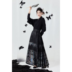 Deity of Deer 鹿神 - New Chinese Style Top & Mamian Skirt Set