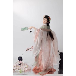 Yan Ruyu 颜如玉 - Tang Dynasty Hanfu Qixiong Ruqun