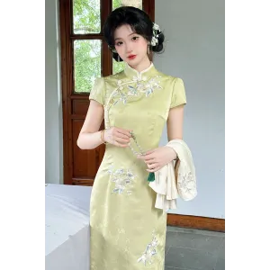 Baicha Tingyu 白茶听雨 - Improved Style Qipao & Shawl Set