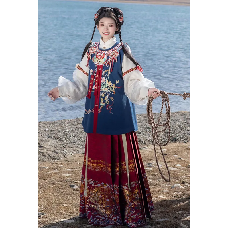 Jinchen Nafu 锦辰纳福 - Ming Dynasty Hanfu