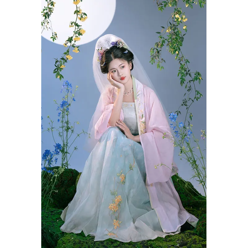 Moonlit Heart 明月心 - Song Dynasty Style Qiyao Ruqun Hanfu (Preorder) Moonlit Heart 明月心 - Song Dynasty Style Qiyao Ruqun Hanfu (Preorder)