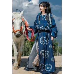 Su Liu Guang 溯流光 - Tang Dynasty Hanfu Round Collar Robe