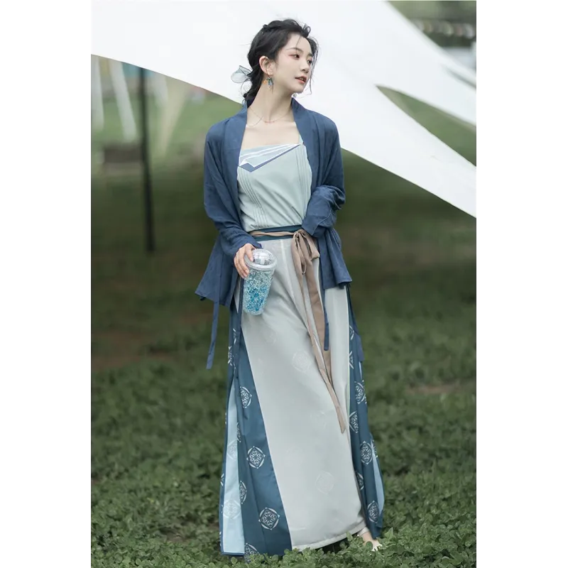 Childhood Paper Airplanes 童年的纸飞机 - Song Dynasty Style Set (Preorder) Childhood Paper Airplanes 童年的纸飞机 - Song Dynasty Style Set (Preorder)