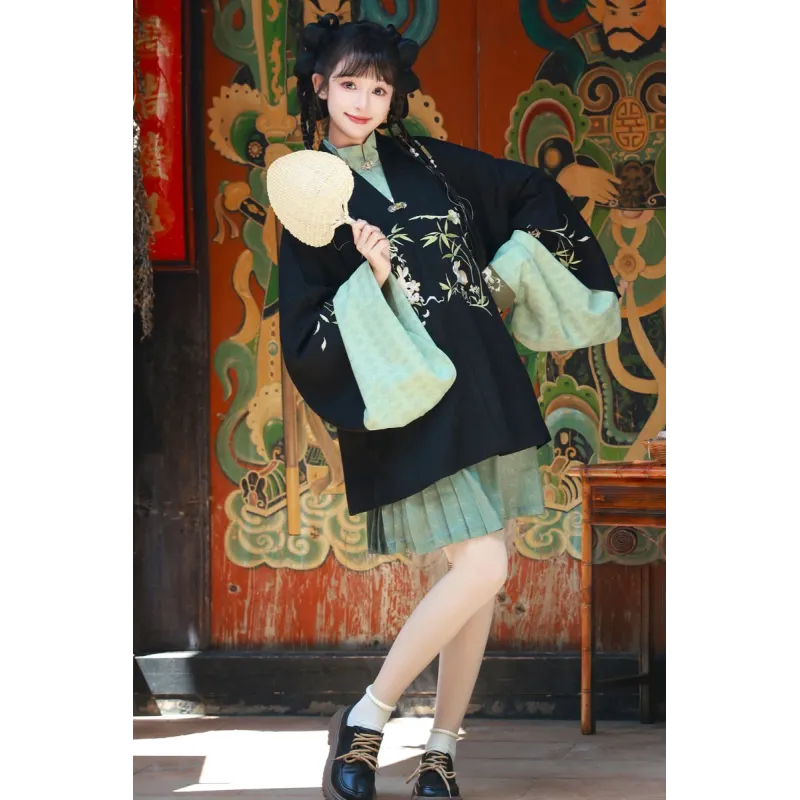 Bamboo Leaf Rabbit 竹叶兔 - Ming Hanfu Set Bamboo Leaf Rabbit 竹叶兔 - Ming Hanfu Set