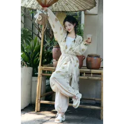 Agile Swallow 轻燕 - Tang Hanfu Round Collar Robe