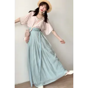 Spring Buds 春芽 - Song Dynasty Style Qiyao Pleated Skirt Hanfu (Preorder)