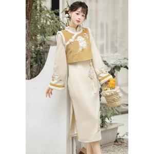 Autumn Grass Knot 秋草结 - Qi Pao & Majia Set