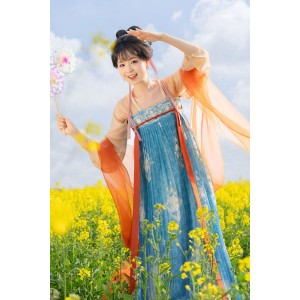 Spring Return 春归 - Tang Dynasty Hanfu Qixiong Ruqun